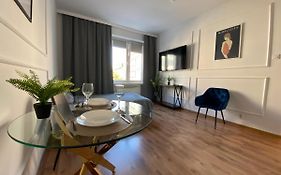 Apartament White